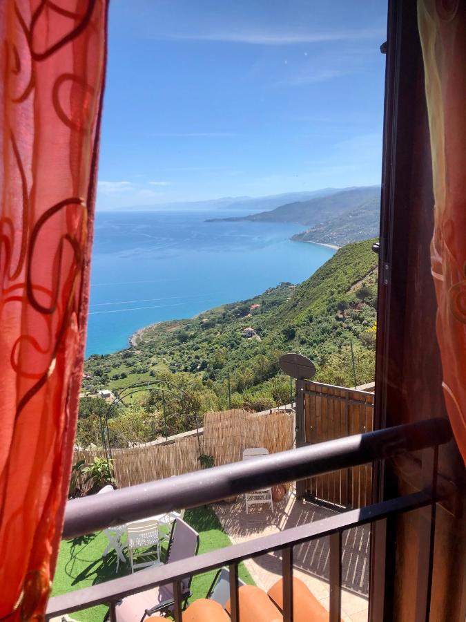 B&B Roomantic & Piscina Idromassaggio Cefalù Exteriér fotografie