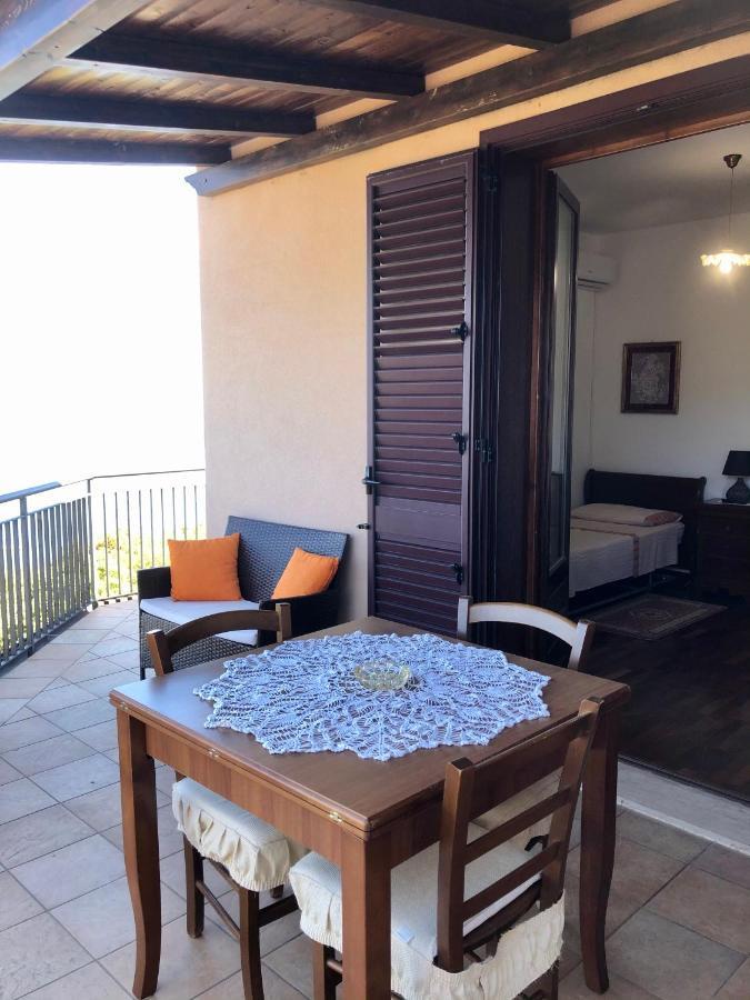 B&B Roomantic & Piscina Idromassaggio Cefalù Exteriér fotografie