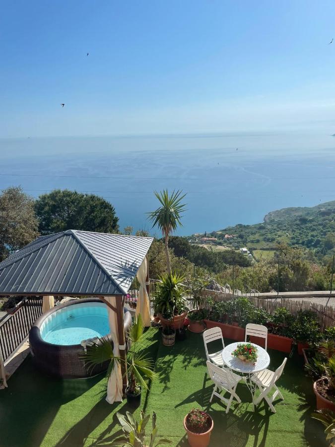 B&B Roomantic & Piscina Idromassaggio Cefalù Exteriér fotografie